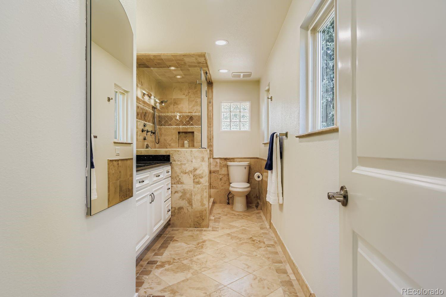 MLS Image #14 for 5041 w portland drive,littleton, Colorado