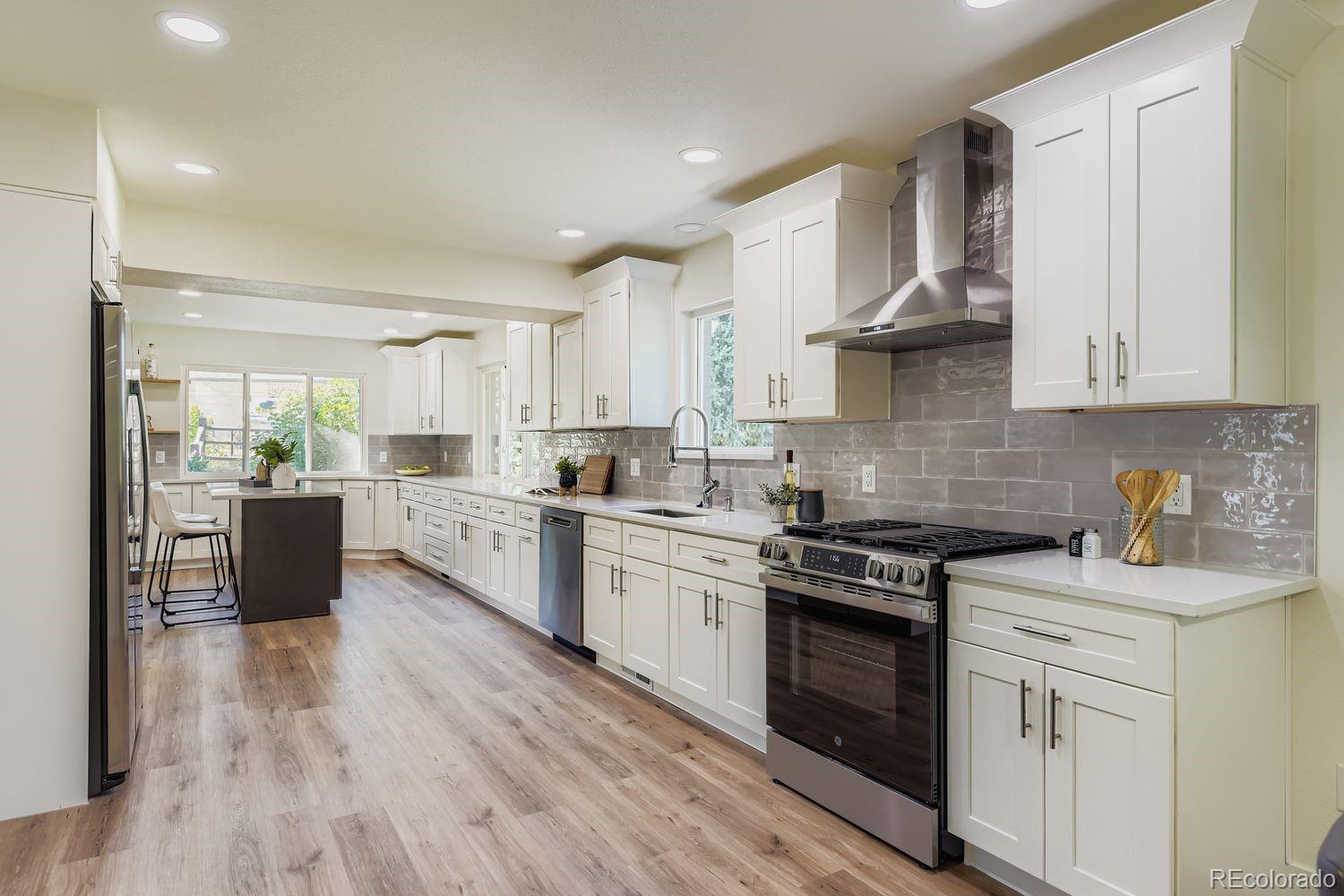MLS Image #7 for 5041 w portland drive,littleton, Colorado