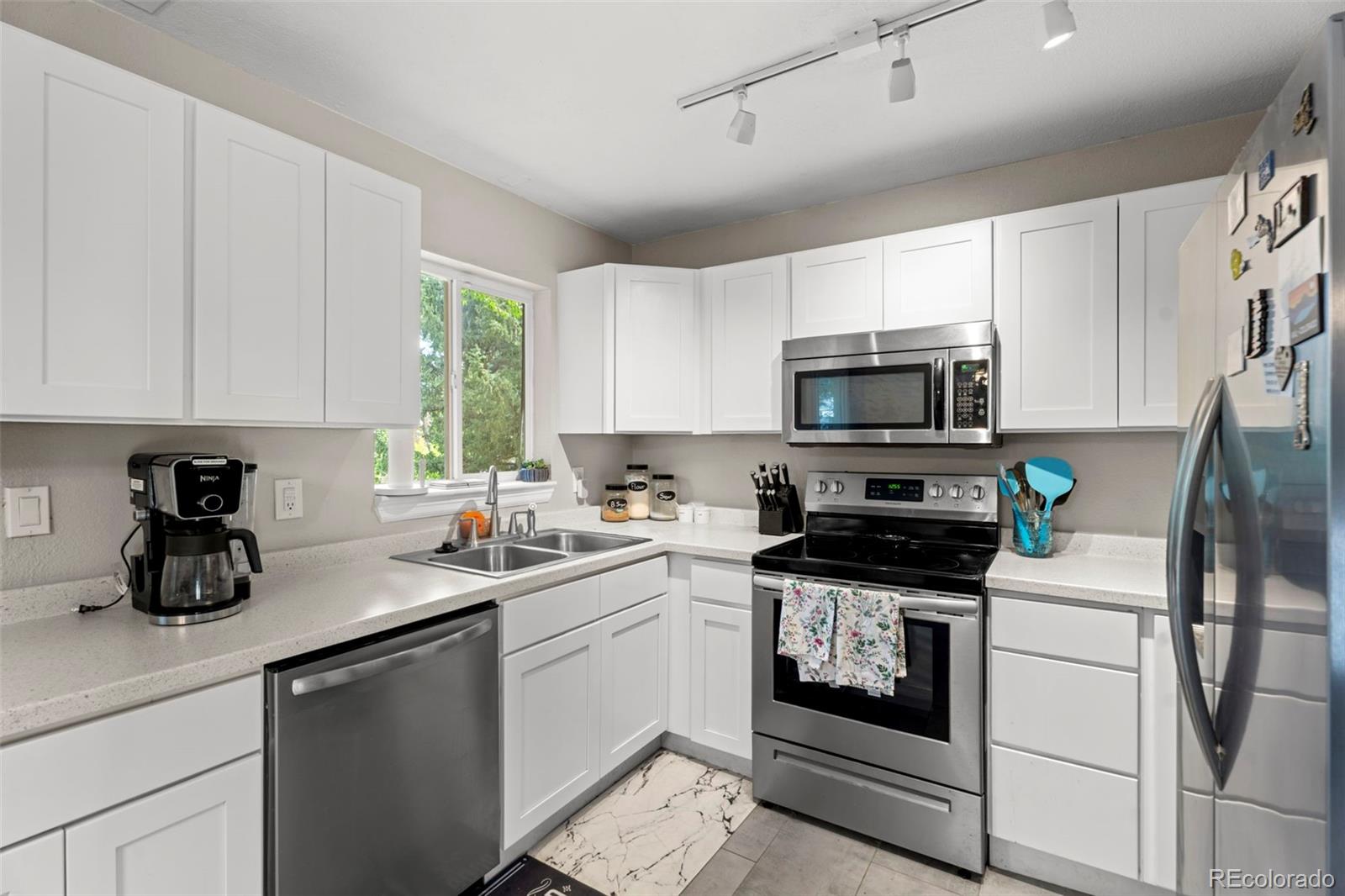 MLS Image #7 for 80  landoe lane,colorado springs, Colorado
