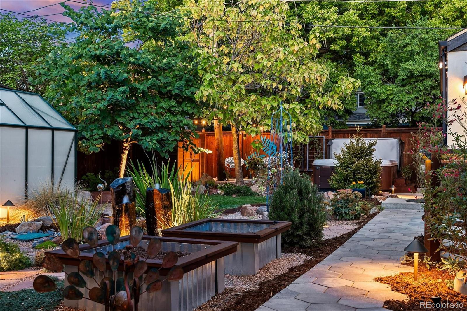 MLS Image #11 for 1544  leyden street,denver, Colorado