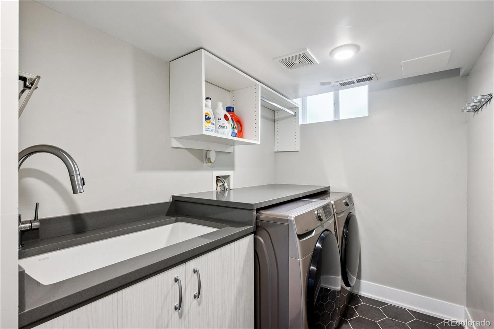 MLS Image #26 for 1544  leyden street,denver, Colorado