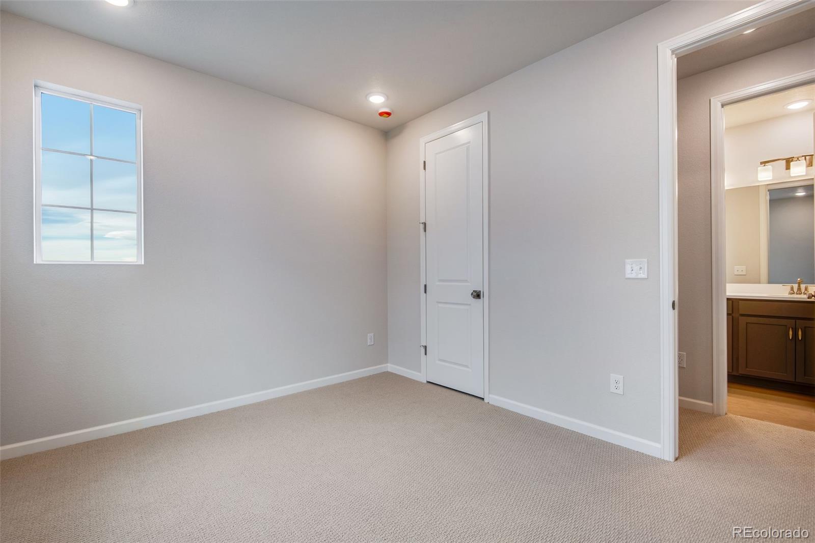 MLS Image #31 for 20573 e 57th avenue,aurora, Colorado