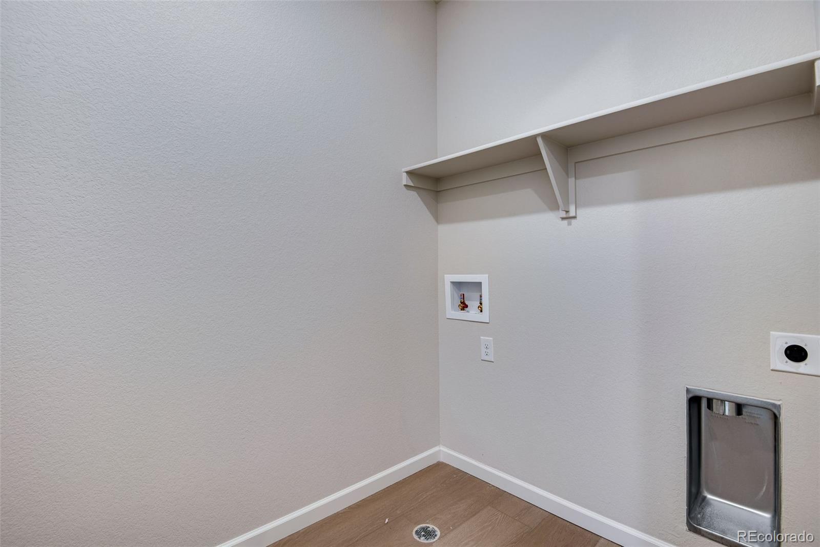 MLS Image #32 for 20573 e 57th avenue,aurora, Colorado