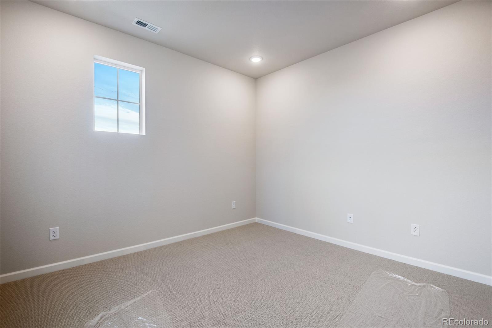 MLS Image #33 for 20573 e 57th avenue,aurora, Colorado