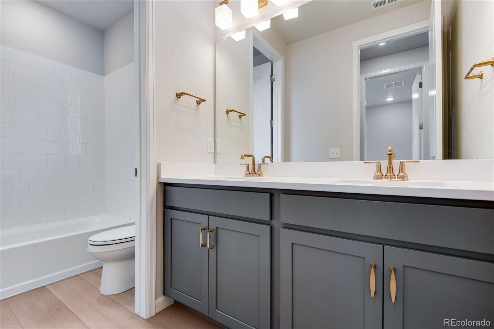 MLS Image #35 for 20573 e 57th avenue,aurora, Colorado