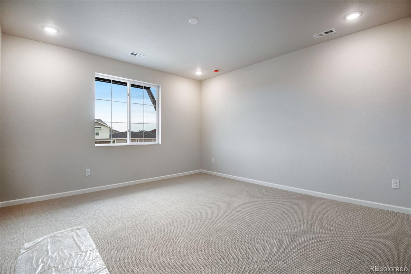 MLS Image #38 for 20573 e 57th avenue,aurora, Colorado