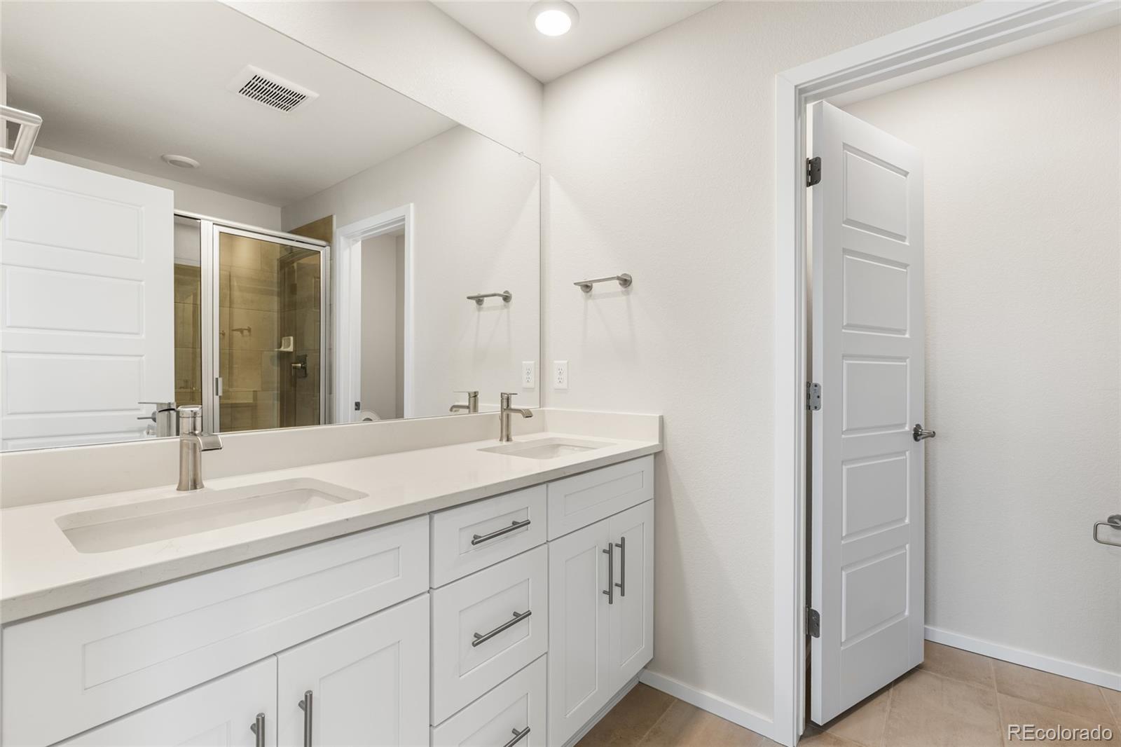 MLS Image #10 for 6227 n nepal street,aurora, Colorado