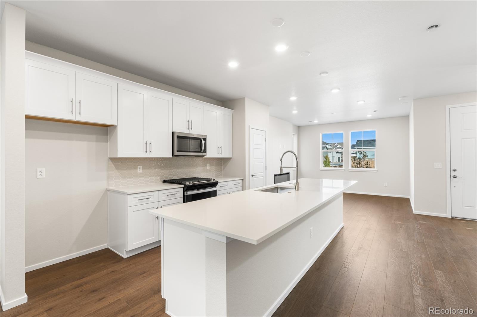 MLS Image #4 for 6227 n nepal street,aurora, Colorado