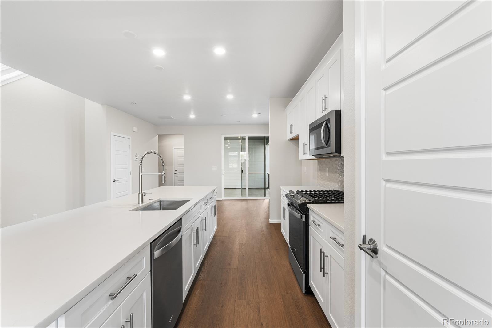 MLS Image #6 for 6227 n nepal street,aurora, Colorado