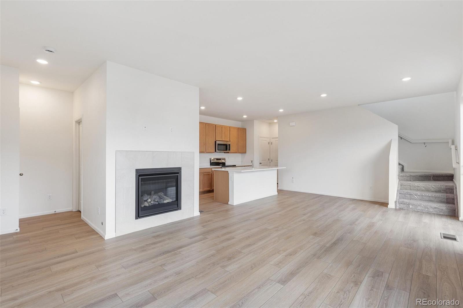 MLS Image #2 for 28650 e 6th place,watkins, Colorado