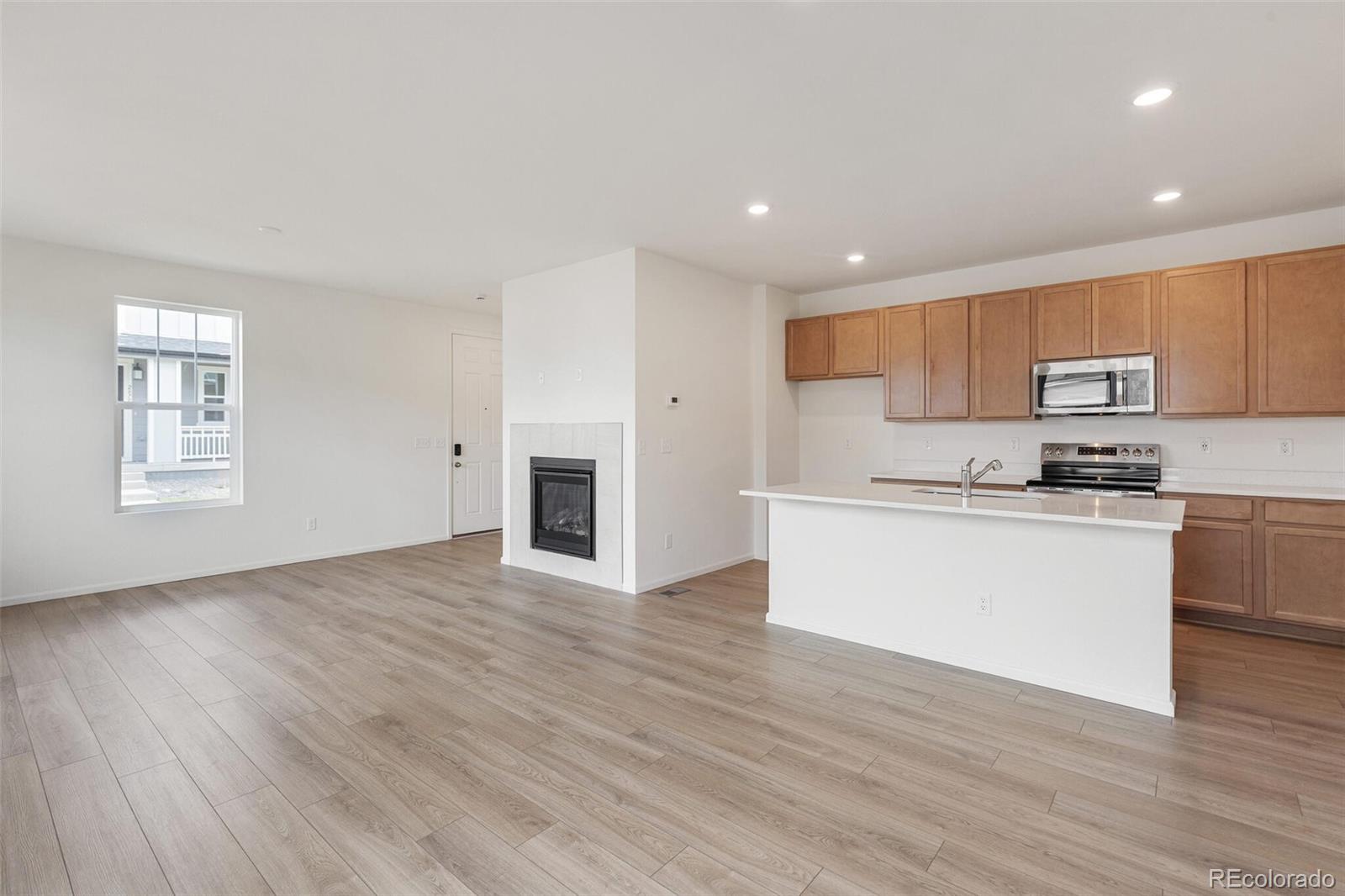 MLS Image #3 for 28650 e 6th place,watkins, Colorado