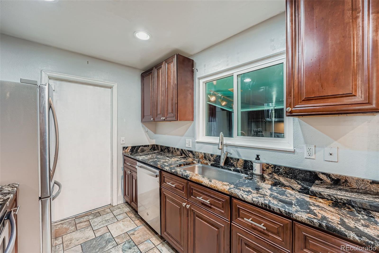 MLS Image #3 for 16026 e warren place,aurora, Colorado