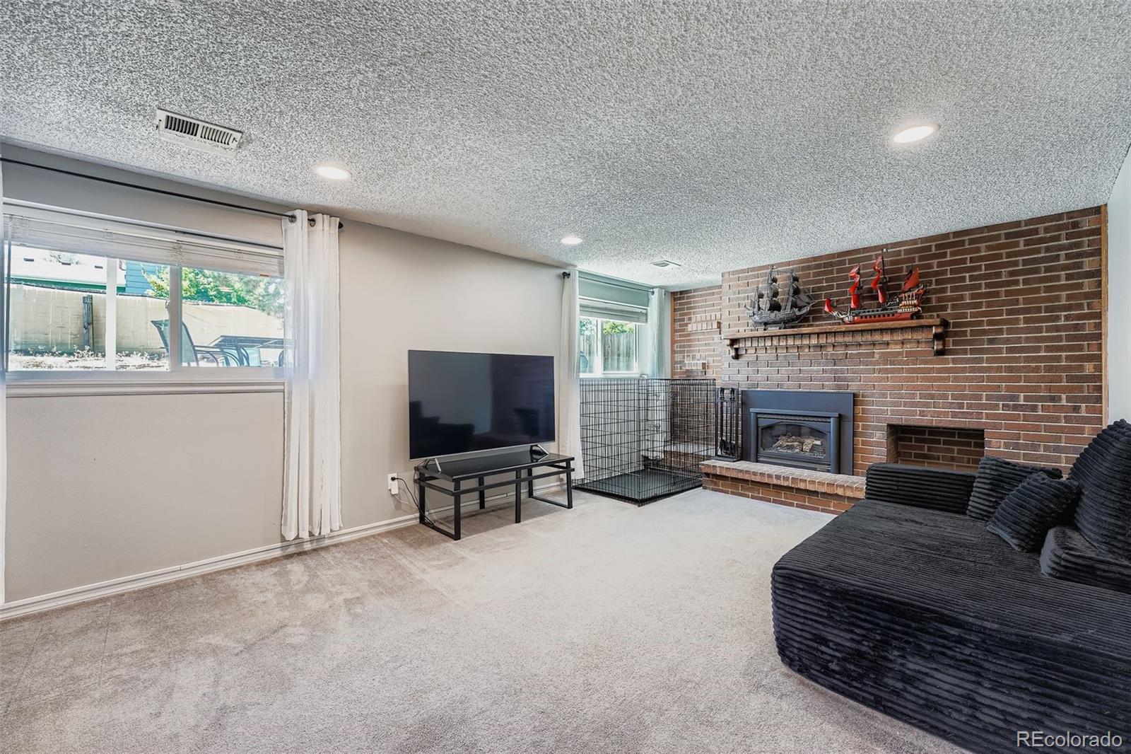 MLS Image #6 for 16026 e warren place,aurora, Colorado