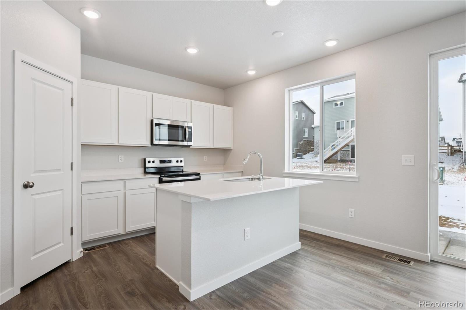 MLS Image #4 for 3343 n irvington street,aurora, Colorado