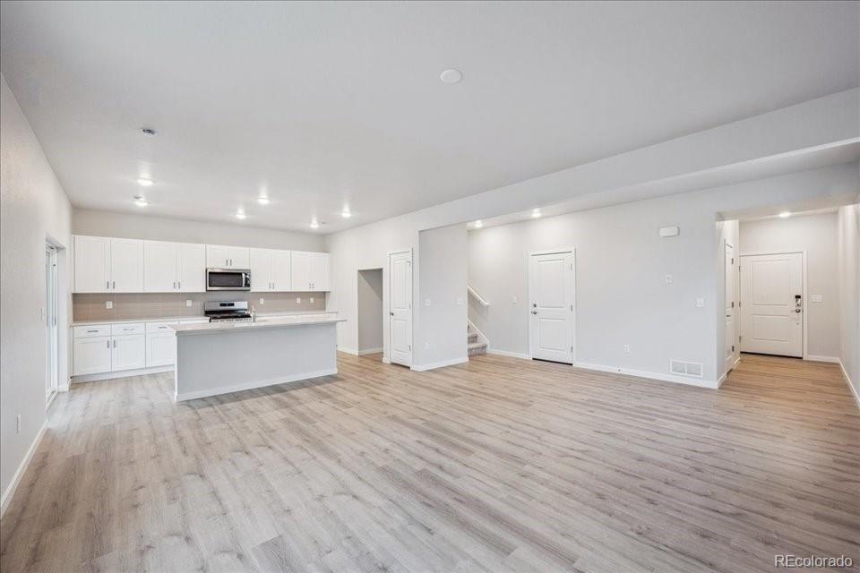 MLS Image #5 for 2146  flower blossom avenue,brighton, Colorado