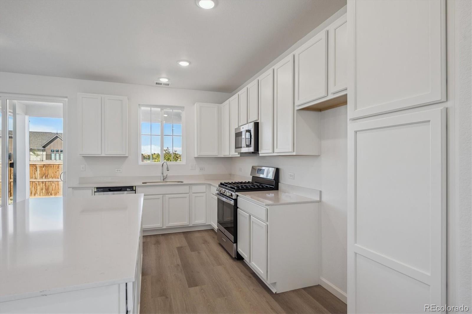 MLS Image #4 for 7097 e 126th place,thornton, Colorado