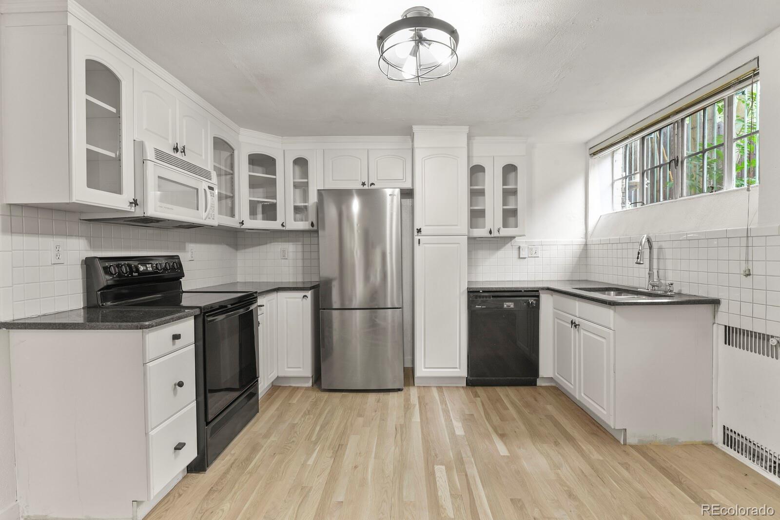 MLS Image #4 for 485 s logan street 11,denver, Colorado
