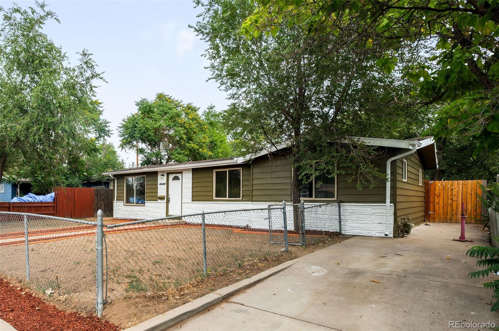 MLS Image #2 for 7560  monaco street,commerce city, Colorado