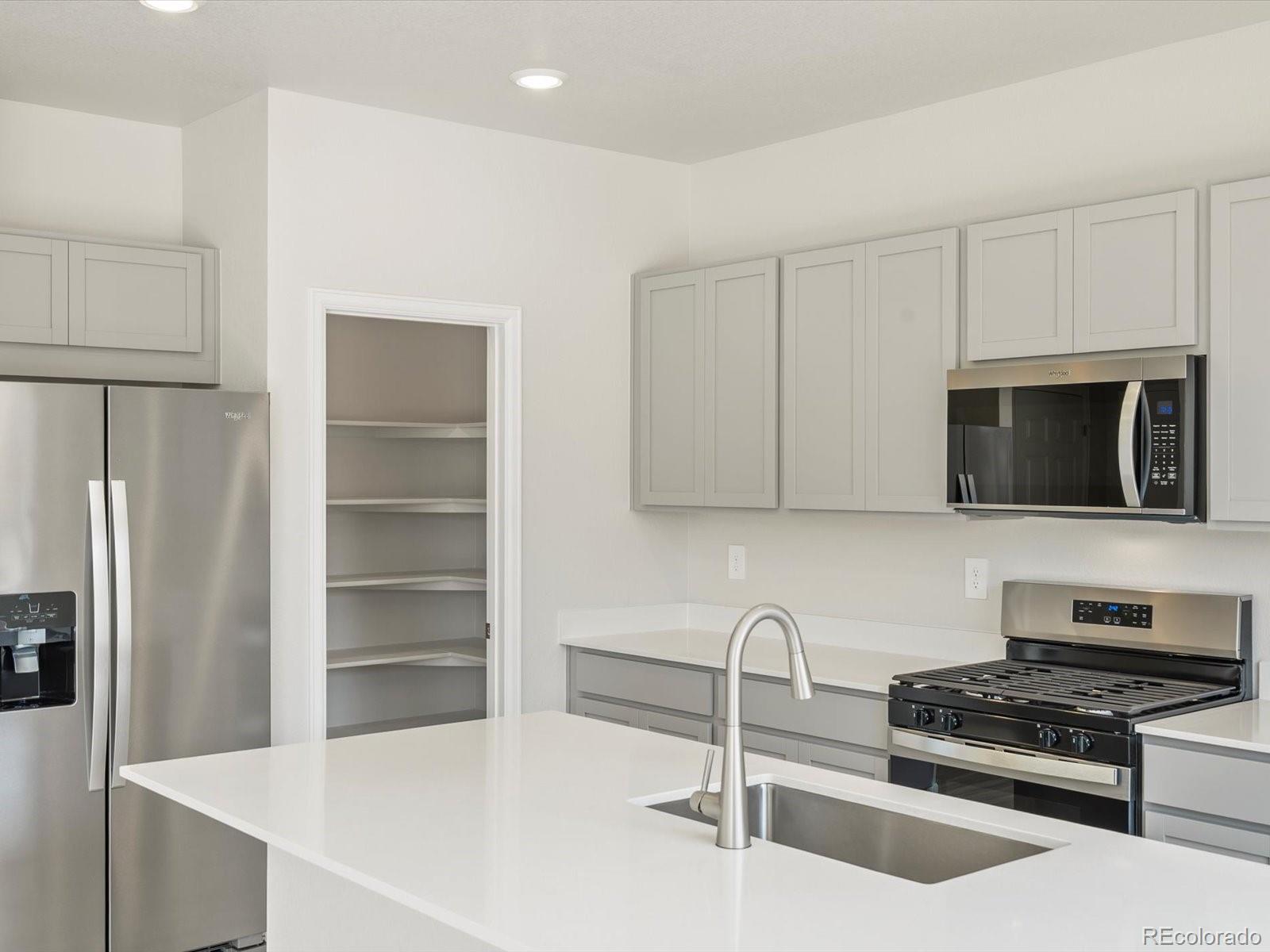 MLS Image #10 for 1132  thunder pass road,severance, Colorado