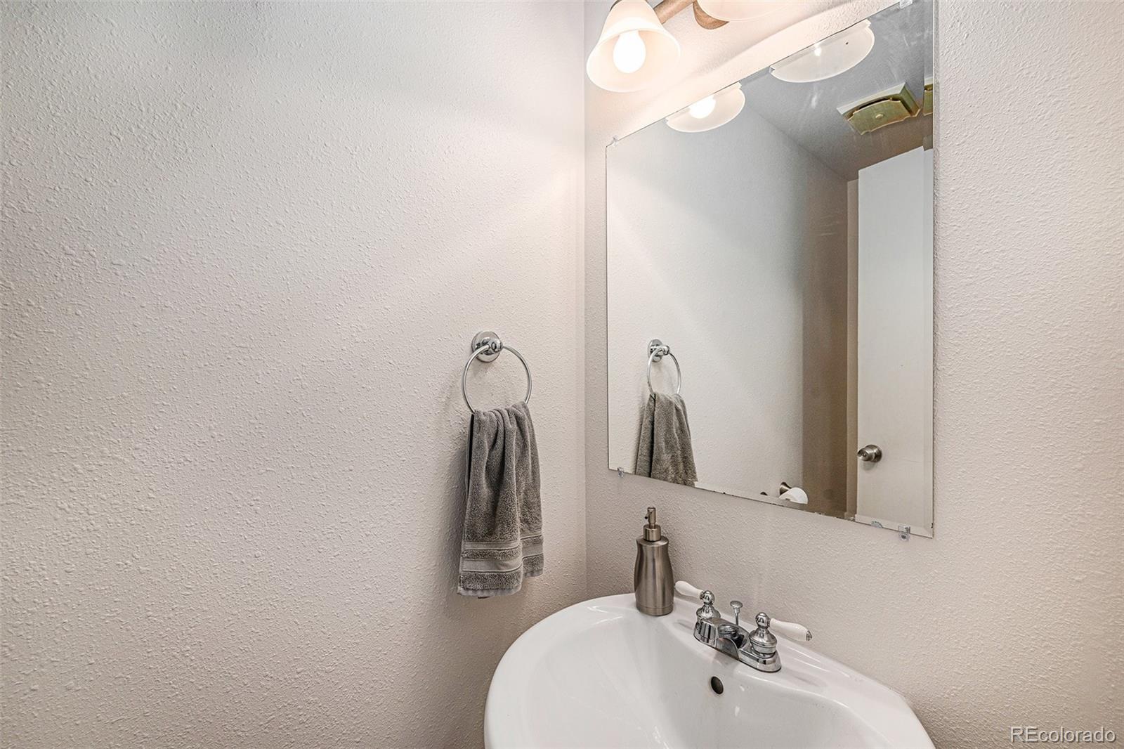 MLS Image #8 for 7995 e mississippi avenue c4,denver, Colorado