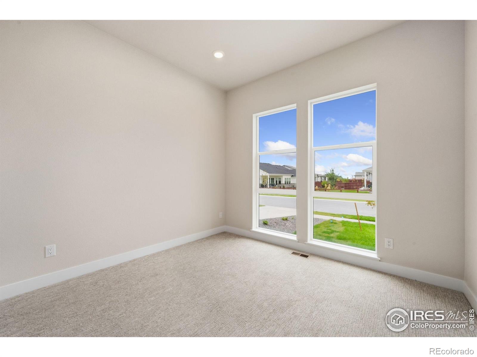 MLS Image #10 for 1675  sundown run drive,windsor, Colorado