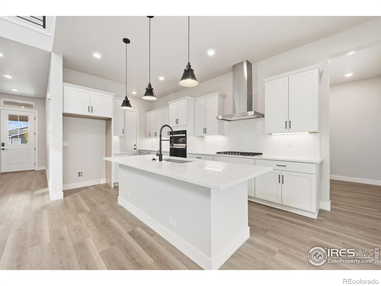 MLS Image #4 for 1675  sundown run drive,windsor, Colorado