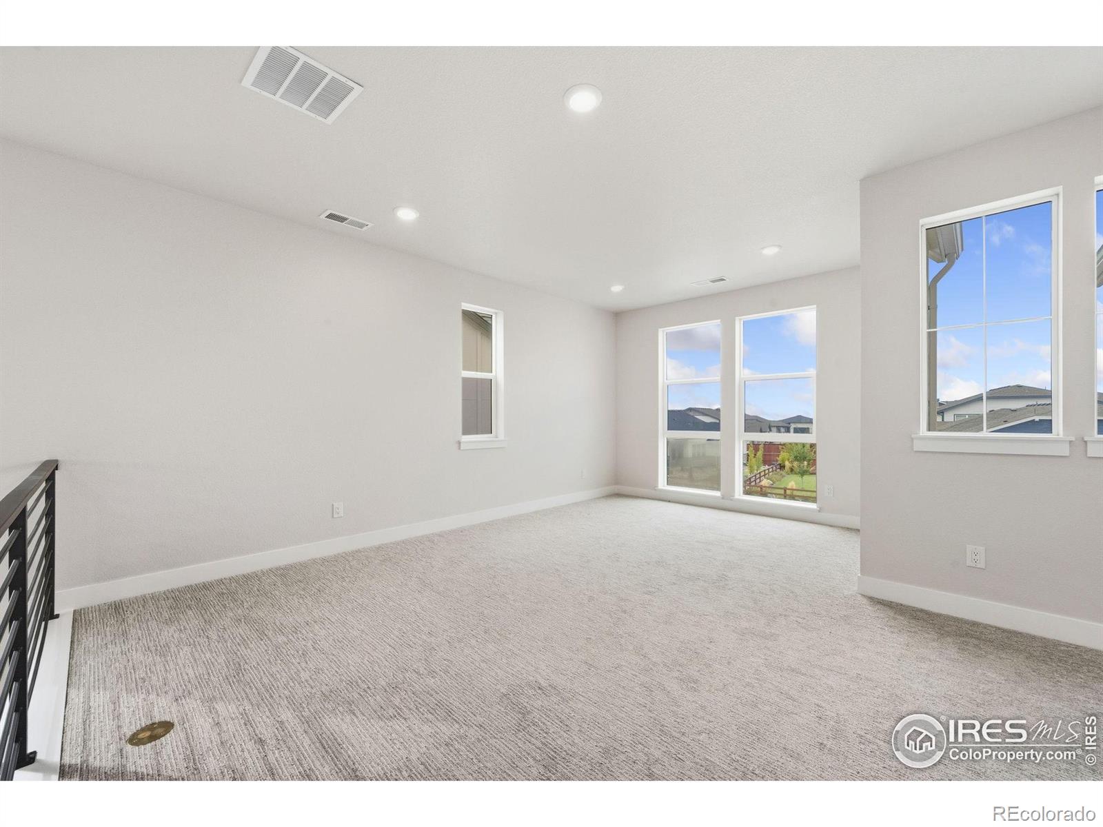 MLS Image #5 for 1675  sundown run drive,windsor, Colorado