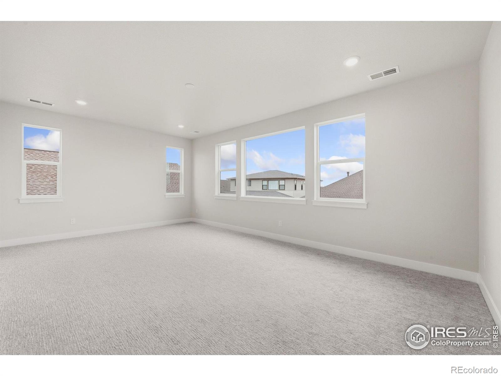 MLS Image #6 for 1675  sundown run drive,windsor, Colorado