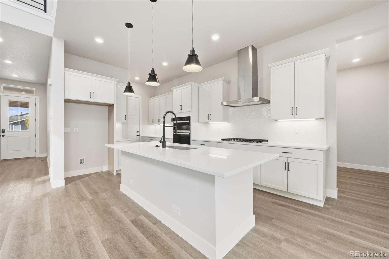 MLS Image #4 for 1675  sundown run drive,windsor, Colorado