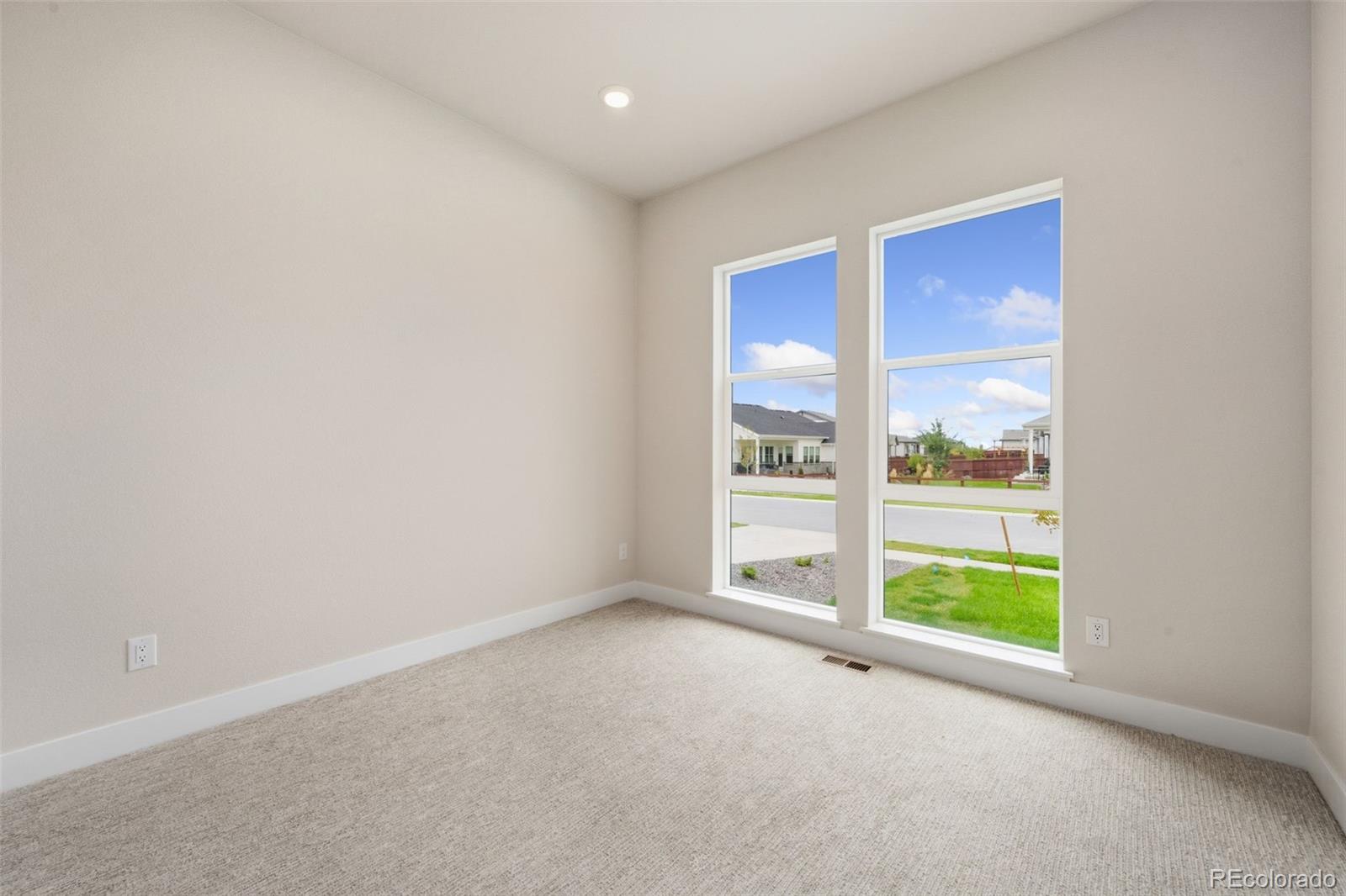 MLS Image #5 for 1675  sundown run drive,windsor, Colorado