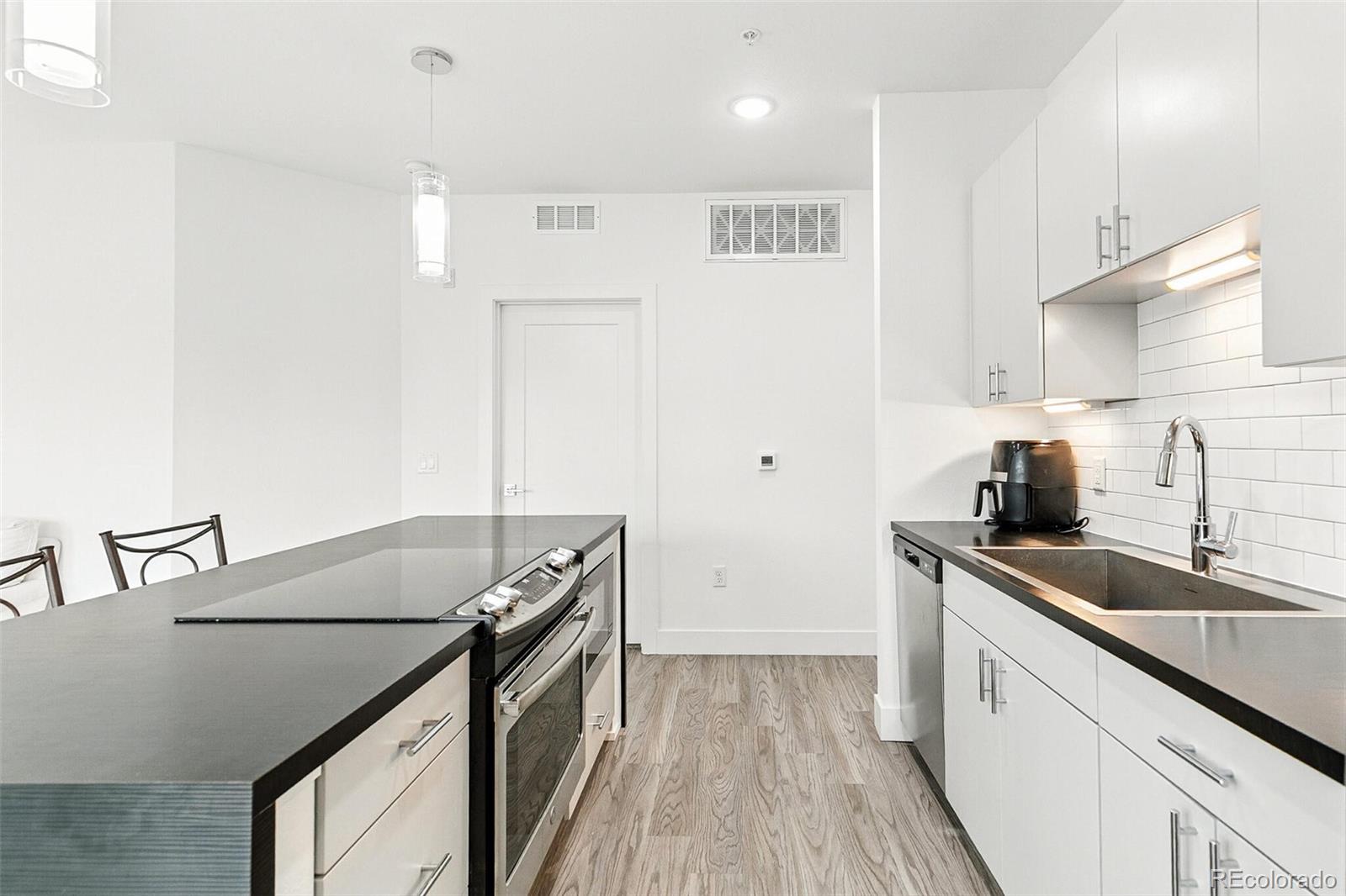 MLS Image #13 for 3500 s corona street 306,englewood, Colorado