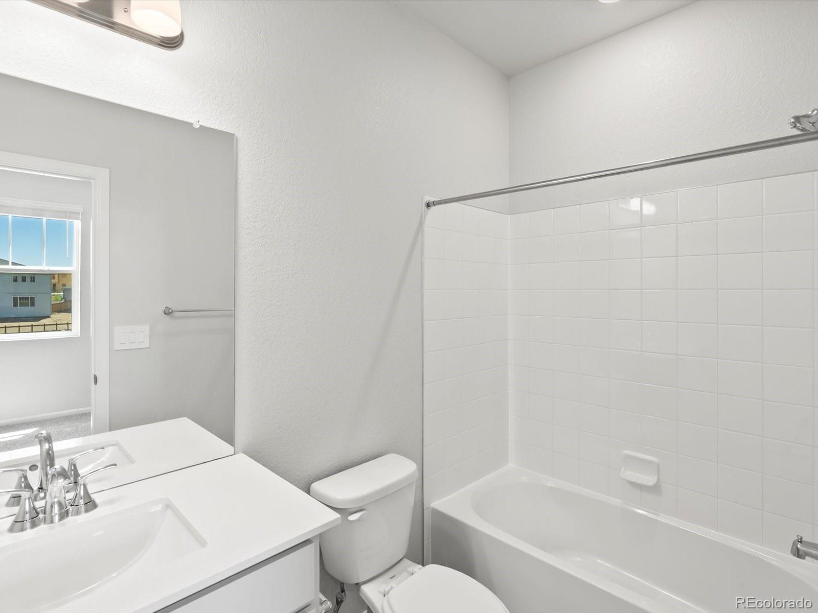 MLS Image #20 for 17558 e 90th place,commerce city, Colorado