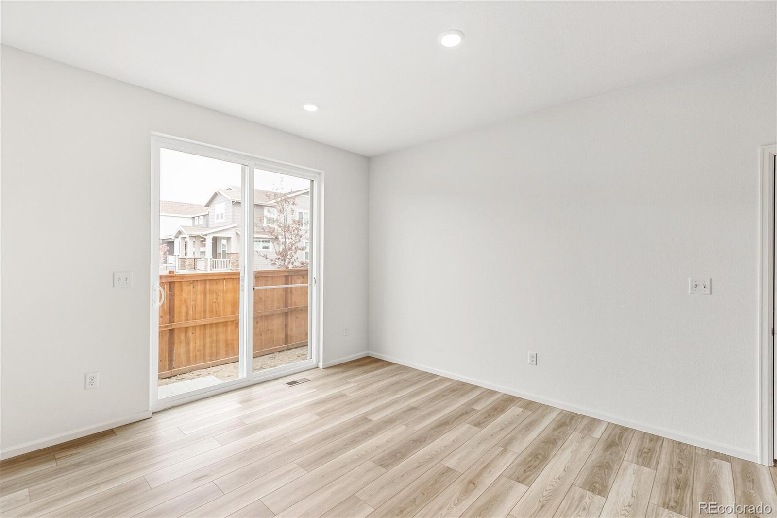 MLS Image #10 for 28708 e 6th place,watkins, Colorado