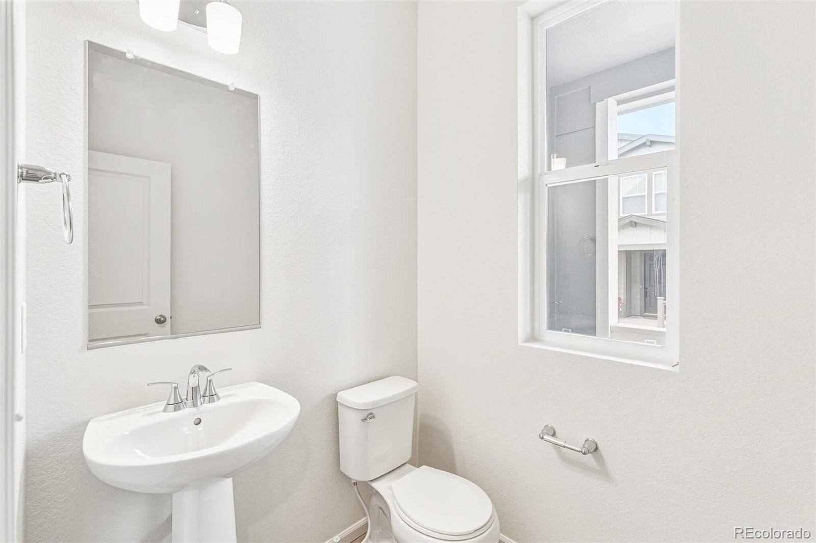 MLS Image #17 for 28708 e 6th place,watkins, Colorado