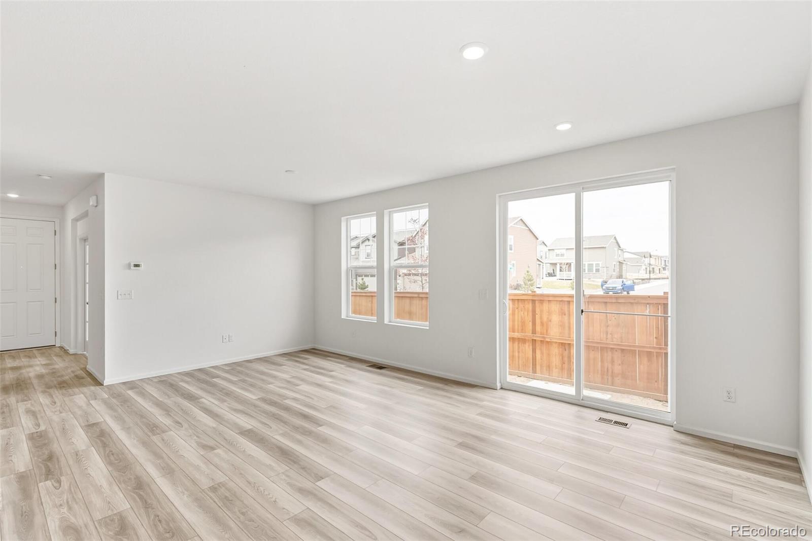MLS Image #7 for 28708 e 6th place,watkins, Colorado