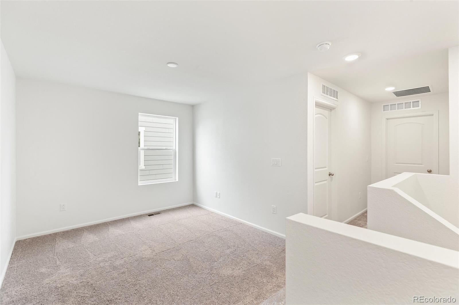 MLS Image #20 for 28778 e 6th place,watkins, Colorado