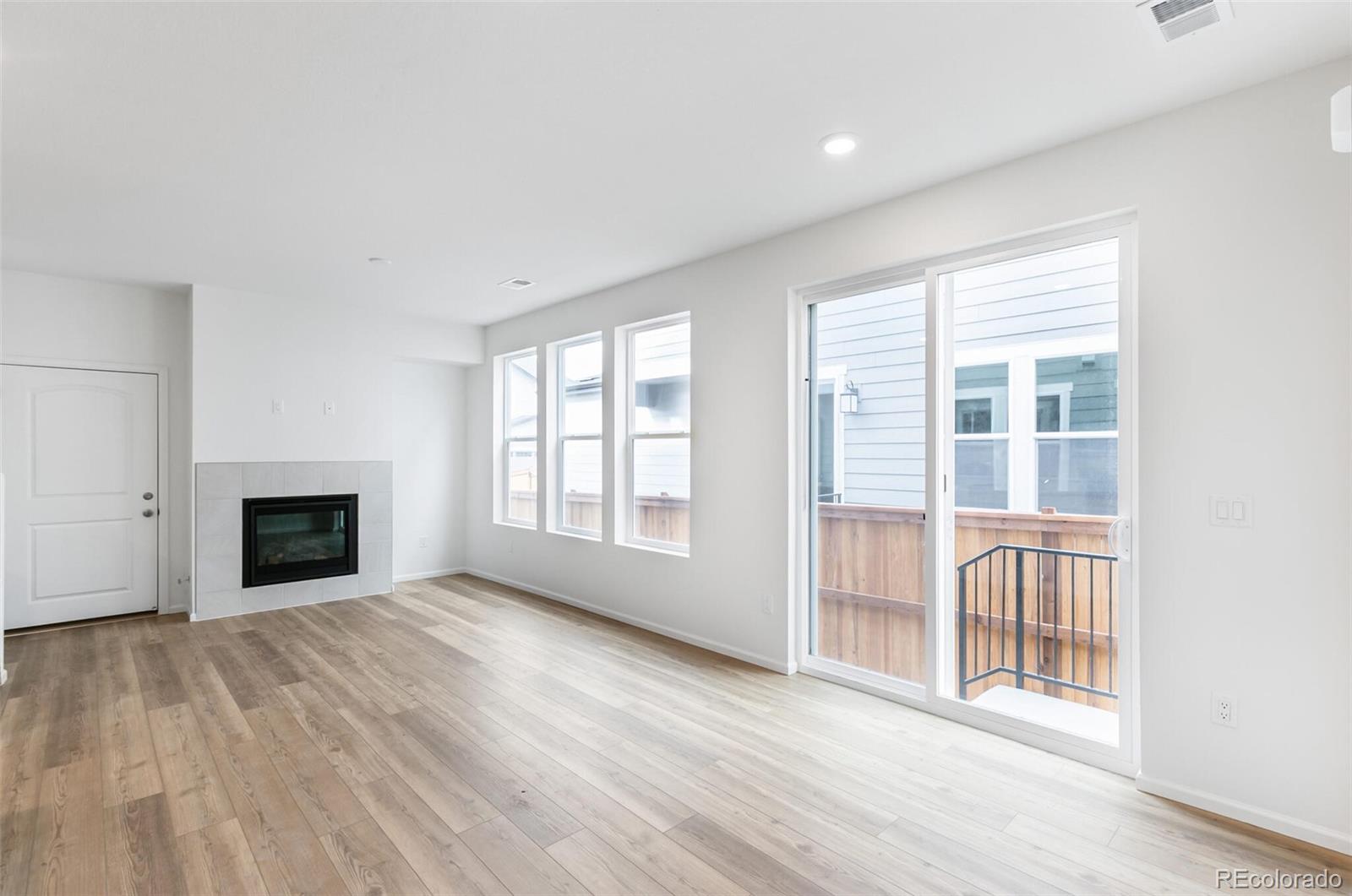 MLS Image #5 for 28778 e 6th place,watkins, Colorado