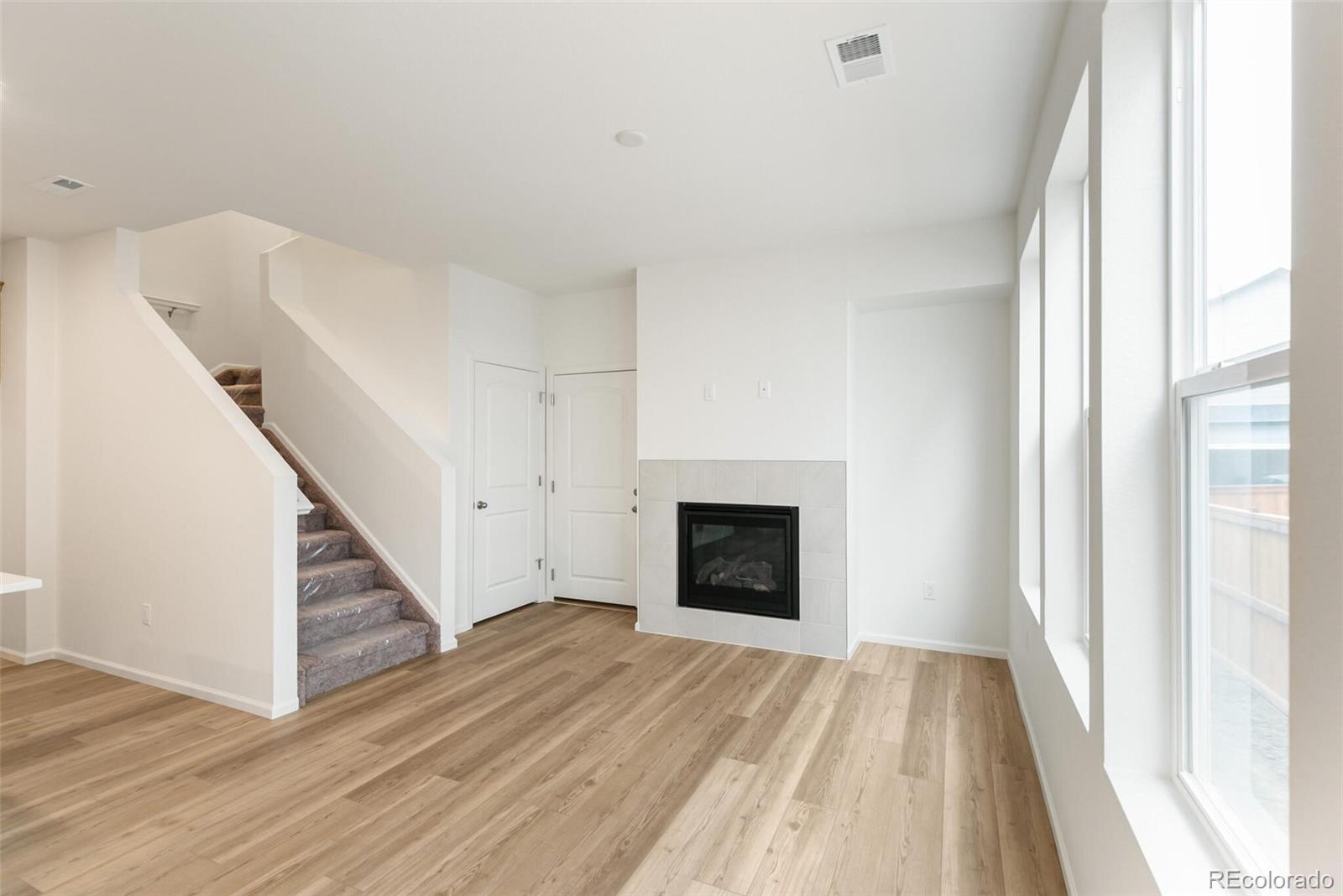 MLS Image #7 for 28778 e 6th place,watkins, Colorado