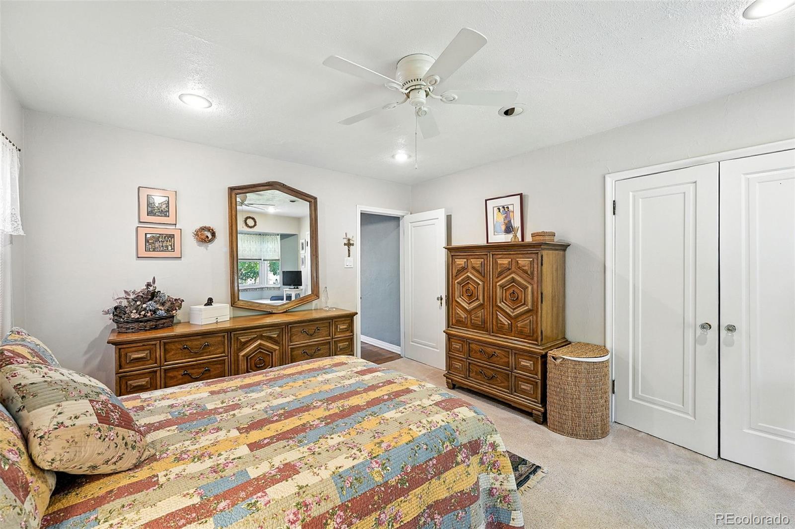 MLS Image #18 for 1470  birch street,denver, Colorado