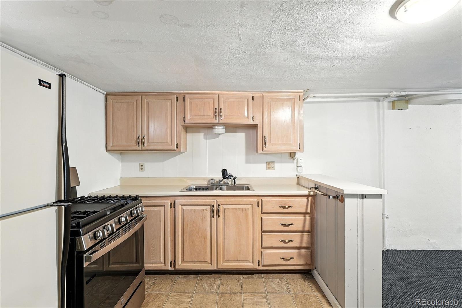 MLS Image #25 for 1470  birch street,denver, Colorado