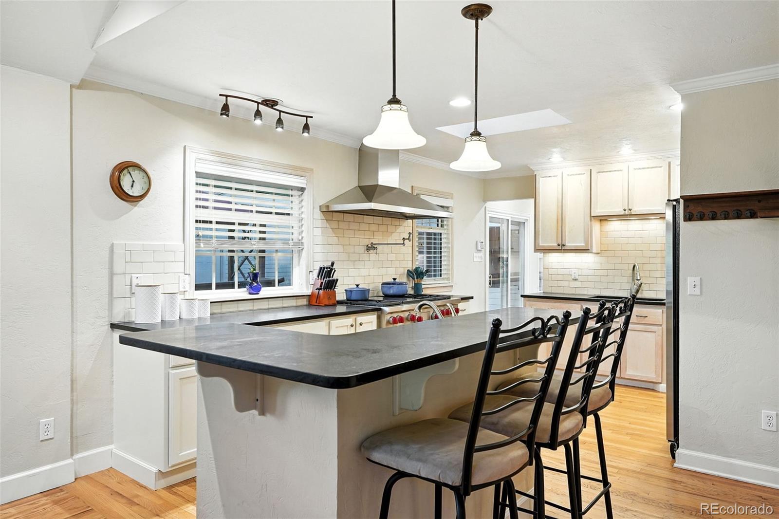 MLS Image #8 for 1101  pikeview street,lakewood, Colorado