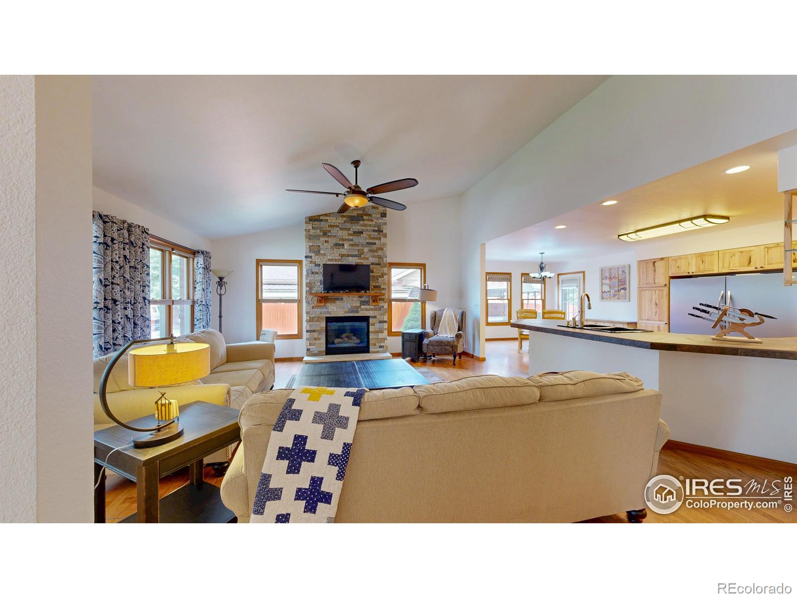 MLS Image #5 for 1107  navajo place,berthoud, Colorado