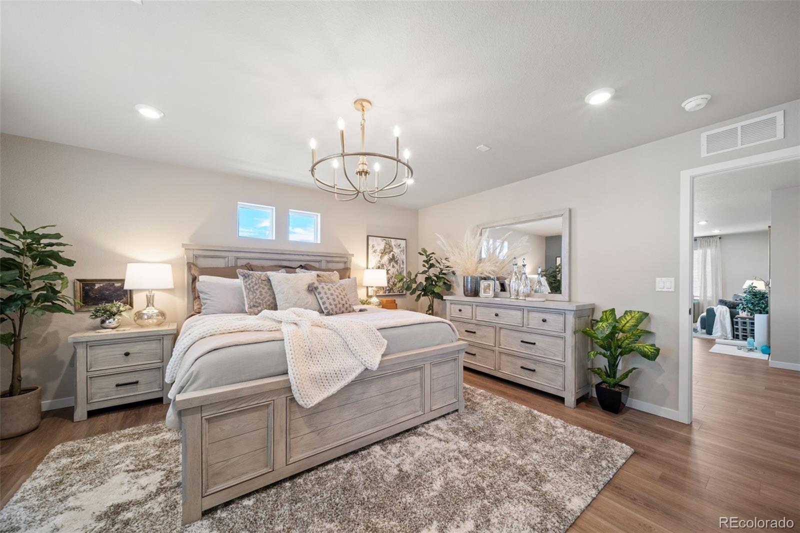 MLS Image #18 for 22292 e 38th place,aurora, Colorado
