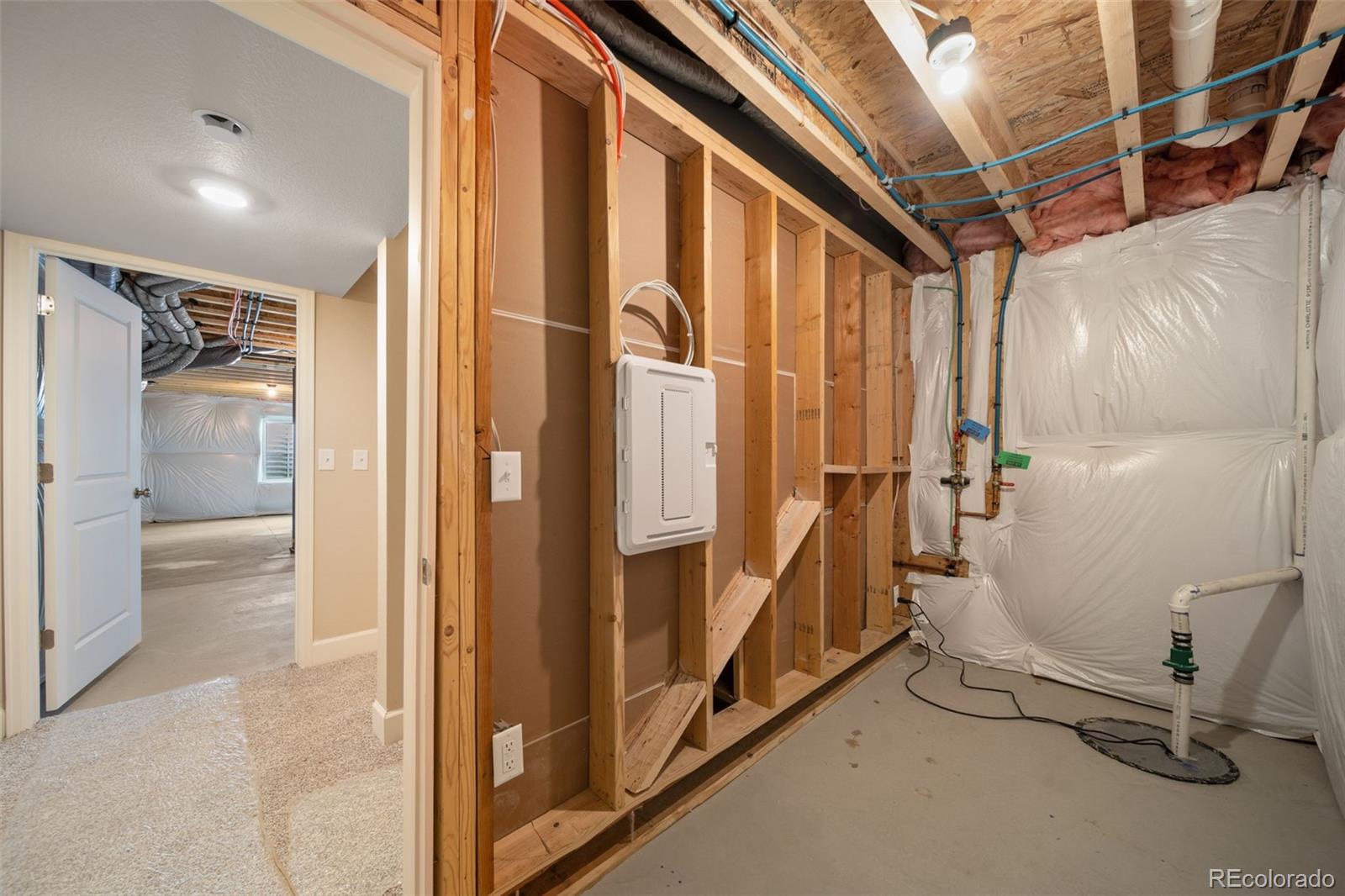 MLS Image #41 for 22302 e 38th place,aurora, Colorado