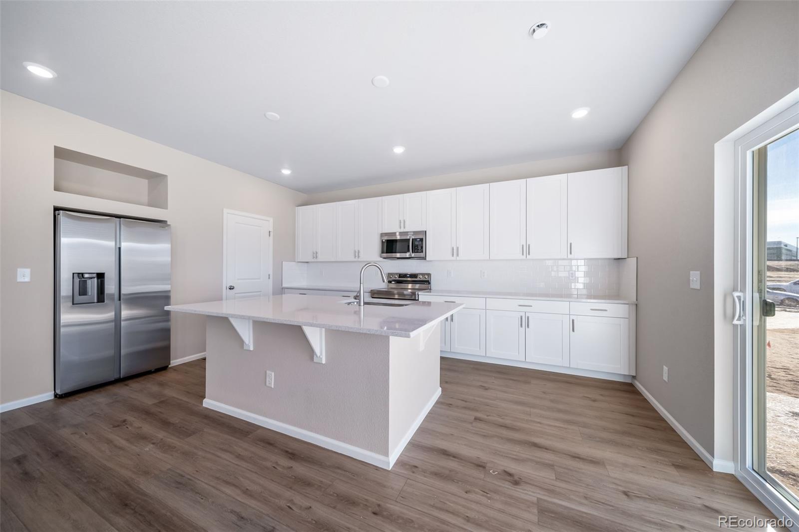 MLS Image #6 for 22302 e 38th place,aurora, Colorado