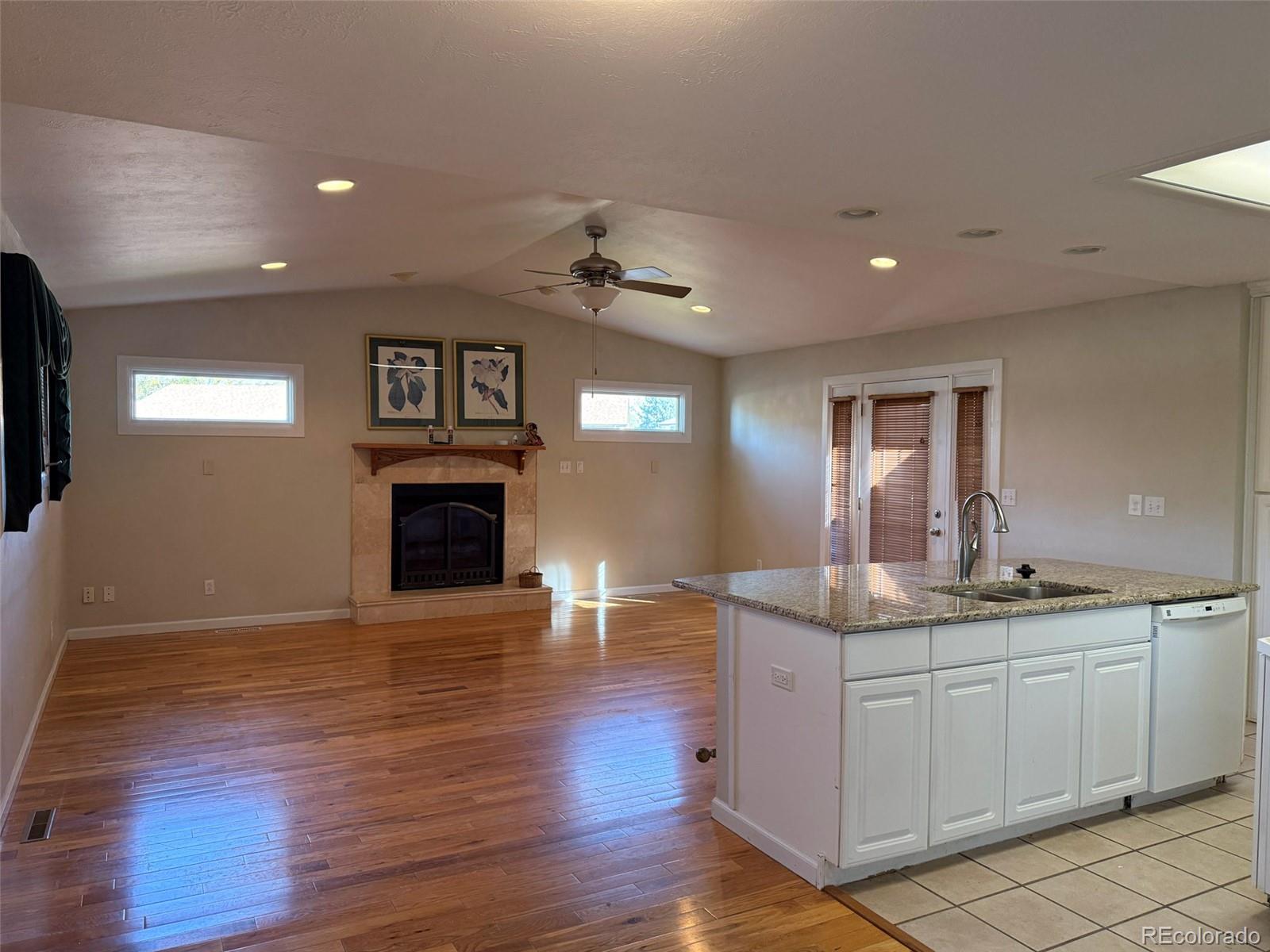 MLS Image #4 for 890  15th street,burlington, Colorado