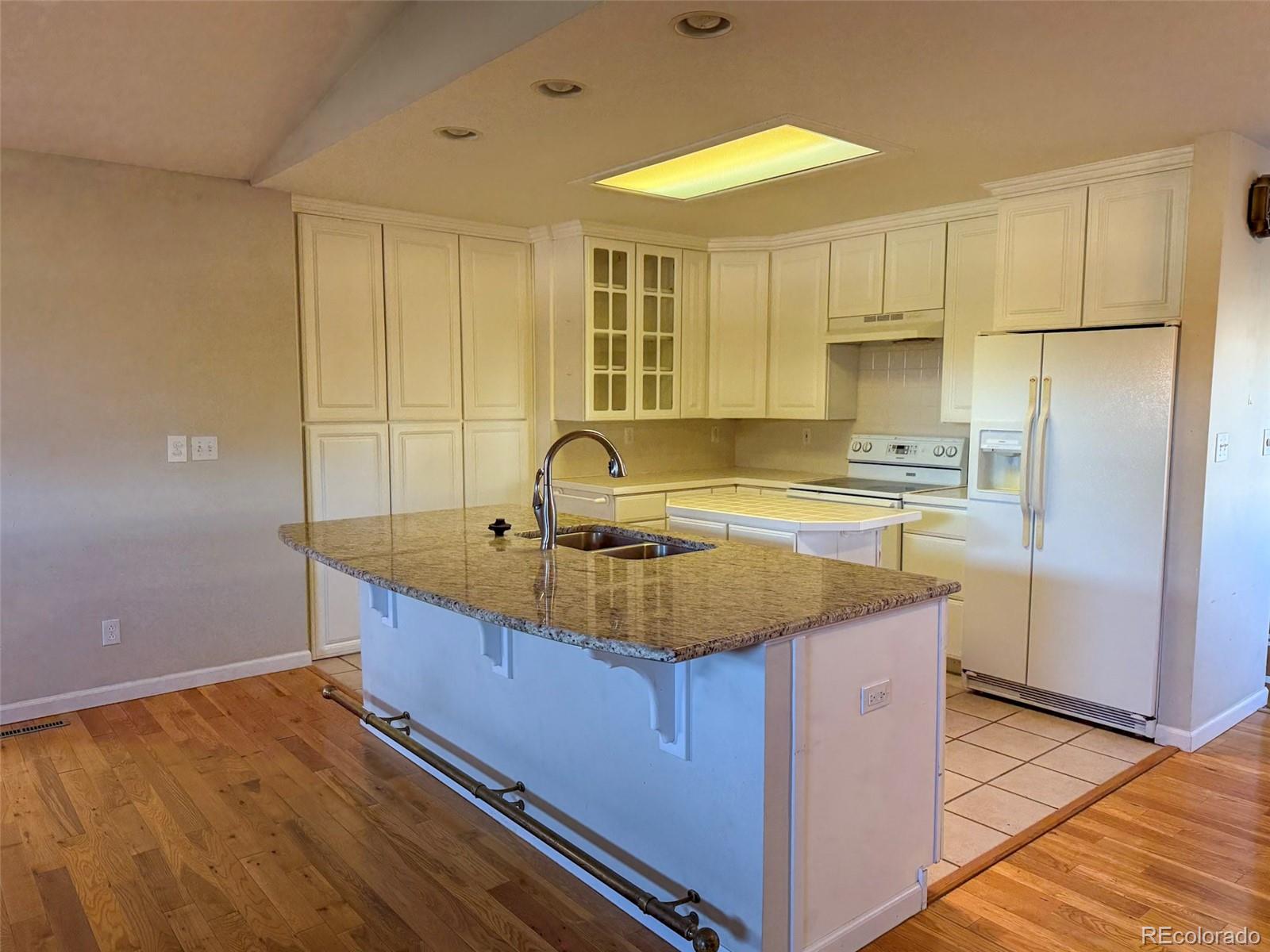 MLS Image #6 for 890  15th street,burlington, Colorado