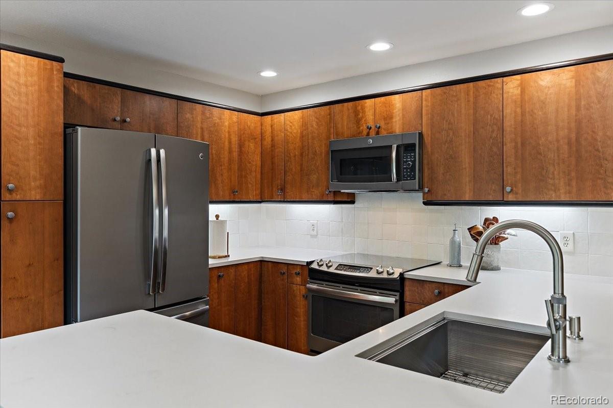 MLS Image #10 for 1384  briar circle,highlands ranch, Colorado