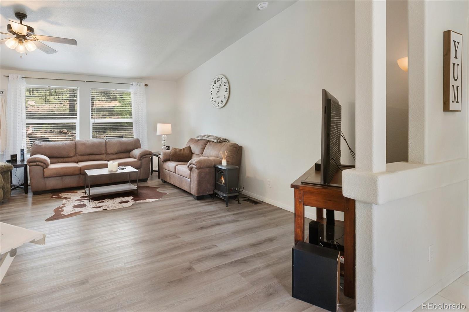MLS Image #10 for 1058  hackamore drive,florissant, Colorado