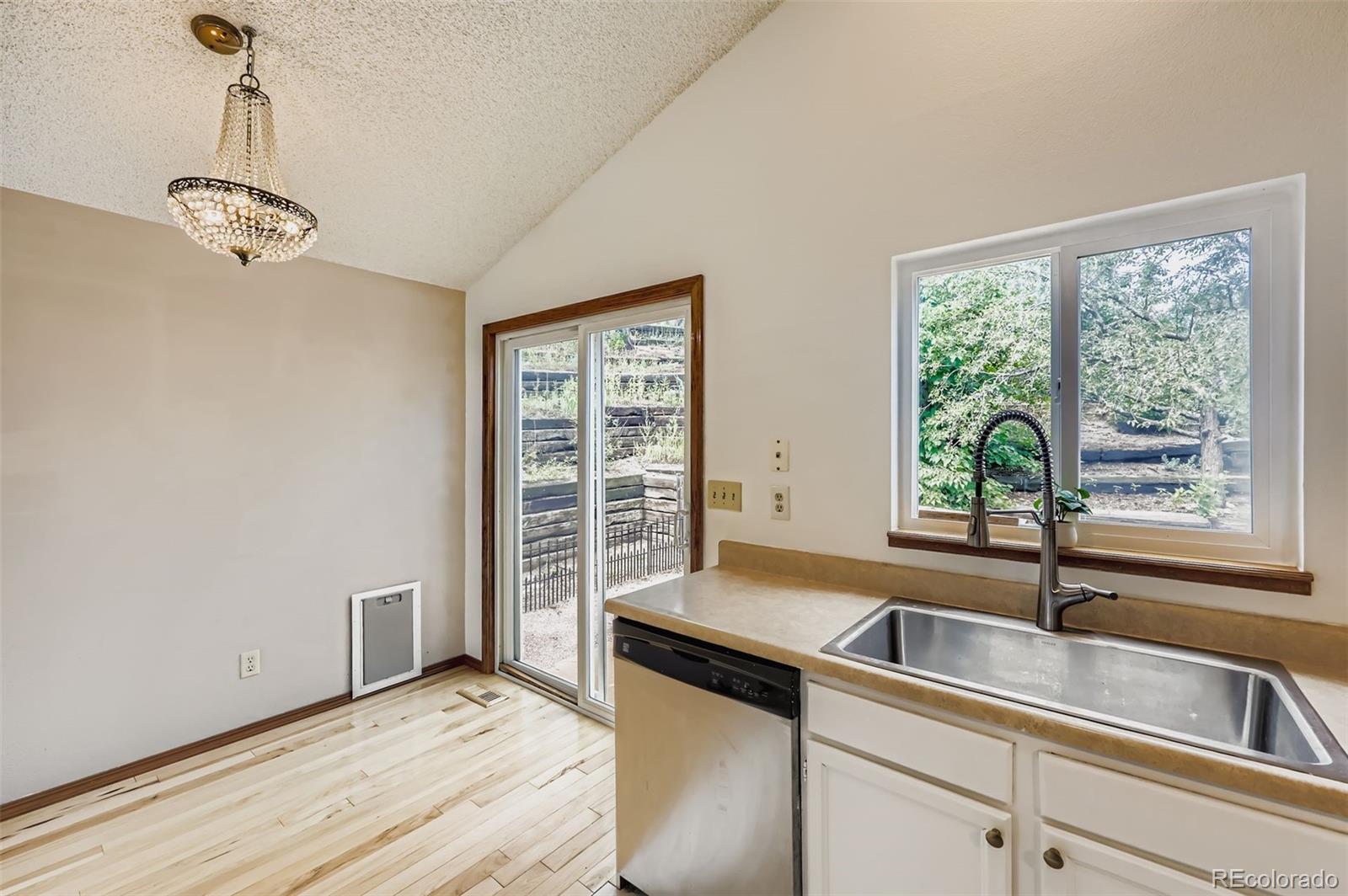 MLS Image #9 for 5410  sacramento place,colorado springs, Colorado